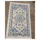 Everwash Washable Accent Rug Blue and Ivory