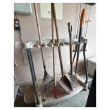 Suncast Tool Rack with 6 Garden Tools