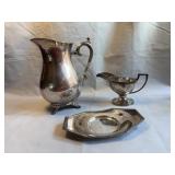 Wm Rogers Silverplate Pitcher Gravy Boat Set
