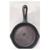 No Name Cast Iron Skillet - 6.5' x 1.5'