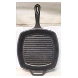 Lodge Cast Iron Skillet - 10 1/2' x 10 1/2' x 2'