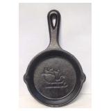Lodge Cast Iron Ash Tray - 3 5/8' x 1'