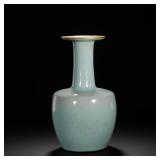 SONG RU KILN SKY-BLUE GLAZE PAPER HAMMER BOTTLE