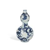 YUAN BLUE AND WHITE PORCELAIN DRAGON PATTERN...