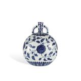 MING DYNASTY BLUE AND WHITE PEONY-PATTERNED...