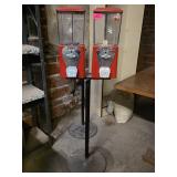 Silver King Twin Head Vending Machine on Stand