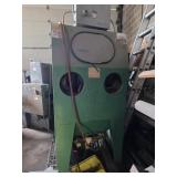 Cyclo-Blast Dry Honer 3224 F Abrasive Cabinet