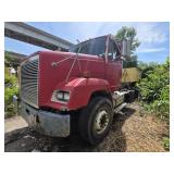 2001 FREIGHTLINER FLS112 Roll-Off Semi-Truck