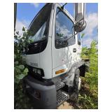2001 ISUZU F7 Commercial Truck