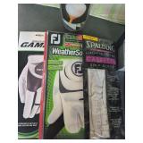 Golf gloves, torque, putting aid