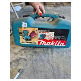 Makita finishing sander