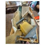 bird houses & feeders