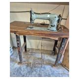 Industrial sewing machine