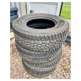 Like new set of 4 Thunder Ranger A/T tires