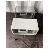 2 Black & Decker Toaster Ovens