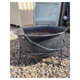 Very Large Antique Cast Iron Cauldron / Kettle