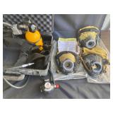 Scott Air-Pak 2000SCBA, 3 Masks & Case