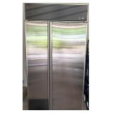 Sub Zero 642 F Refrigerator