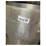 32 QUARTS (APPOX) POT