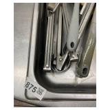 1 FOOD PAN WITH UTENSILS