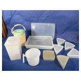 Vintage Tupperware: 13.5x9.5' Cookie Container...