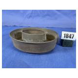 Vintage Oval Metal Cooking Pan for Bundt Cakes...