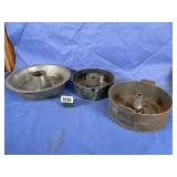 Vintage Fluted Metal Baking Pans, 1-Vanity:...