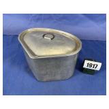 Vintage 3 Sided Aluminum Pot w/Lid, 8.5x5'T