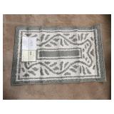 New SofTec Olefin Area Rug, Sage, 21x34', Skid...