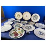 Box of Assorted Decorative Plates 7.5' to 9.5',