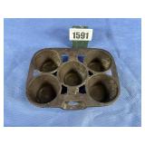 Antique Cast Iron Wagner Ware, O, 5 Cup Mufin...