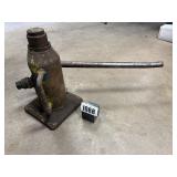 Hydraulic Bottle Jack w/Handle