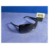 Sunglasses w/No Frame Look & Metal Accents
