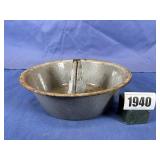 Vintage Granite Ware Fluted Pan, 9.75'X 4'T