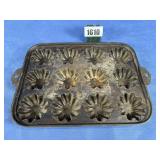 Antique Cast Iron Gem Pan 12 Section Muffin....