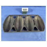 Antique Cast Iron Gem Pan: #4 Vienna Roll Pan...