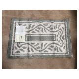 New SofTec Olefin Area Rug, Sage, 21x34', Skid...