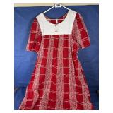 Red & White Dress w/White Square Collar w/Lace...