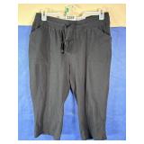 1X Bobbie Brooks Black Knit Capris, Elastic...