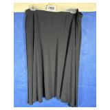 1X Black Elastic Waist, Ruffled Bottom Edge...