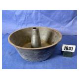 Vintage Ovenex Metal Decorative Cake Pan