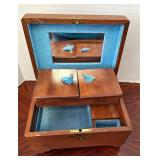 Wooden Jewelry Music Box w/Key