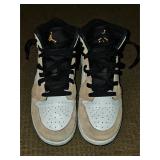 Jordan 1 Mid SE Flight Club Magic Ember