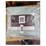 Microfiber queen sheet set