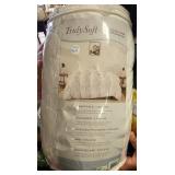 Truly Soft Twin/Twin XL Comforter Set