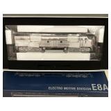 Rapido Trains EMD E8A Burlington CB&Q #9942A