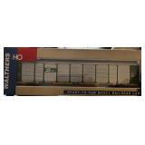 Walthers Tri-Level Auto Carrier BN-ETTX