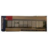 Walthers Tri-Level Auto Carrier BN-ETTX