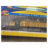 Athearn C&NW Old Yellow SD40-2 Locomotive #6897