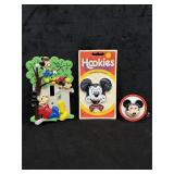VTG Mickey Mouse Light Switch Nightlight & Hooks